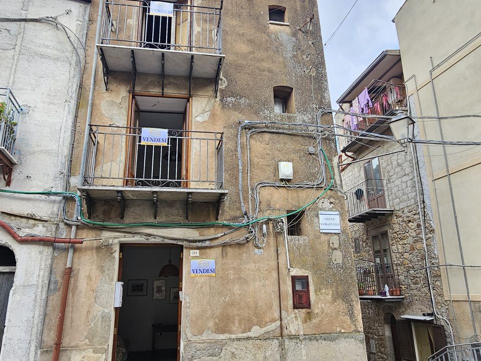 Landsbyhus i Collesano, Palermo - bilde 1